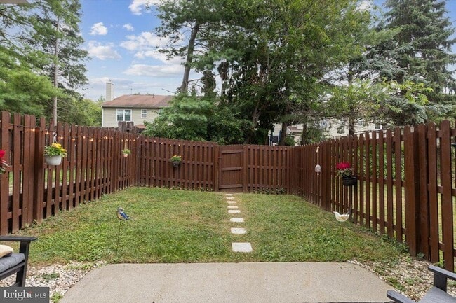 Building Photo - 105 Pin Oak Ct