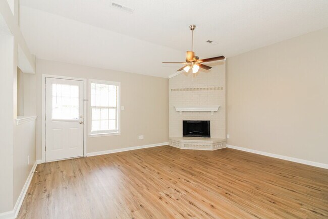 Building Photo - 7254 Schilling Cove W