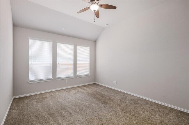 Building Photo - 205 Penna Ln