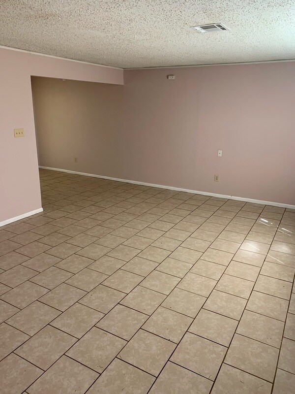 1616-n-elwood-ave-1616-n-elwood-ave-tulsa-ok-74106-apartment-finder