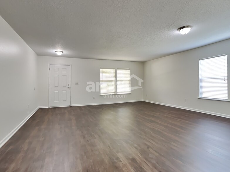 Building Photo - 880 Collinswood Dr