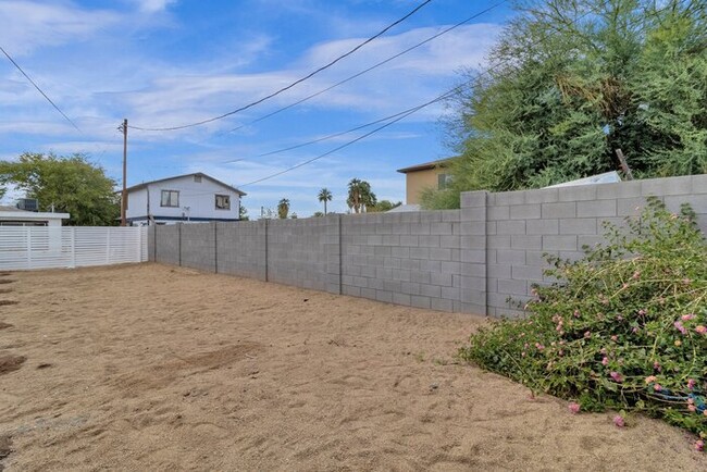 Building Photo - NEW Everything W/ Large Private Fenced yard