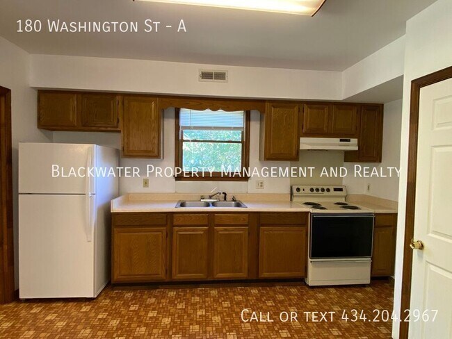 Building Photo - 180 Washington St