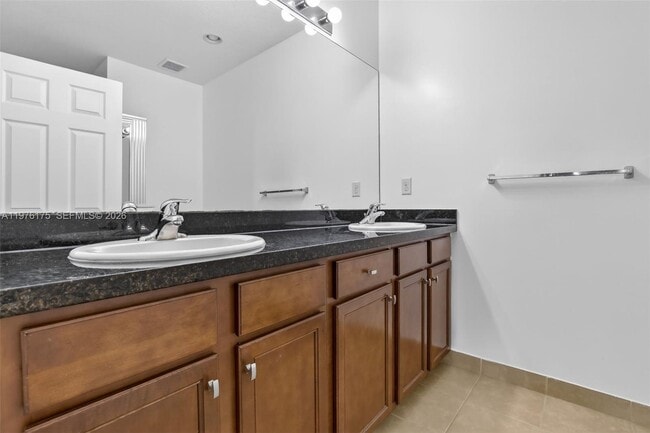 Building Photo - 1036 SW 147th Ave