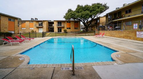 Building Photo - 820 Gentleman Rd