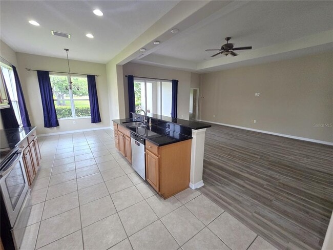 Building Photo - 3637 Summerwind Cir