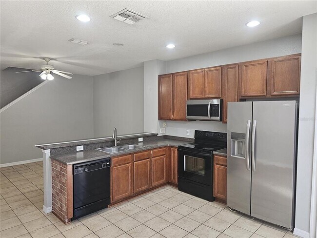 Building Photo - 5116 Dominica Dr