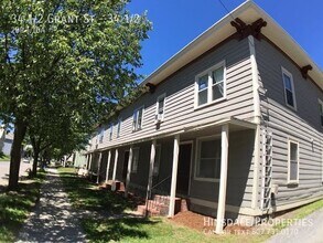 Building Photo - 34 1/2 Grant St-34 1/2