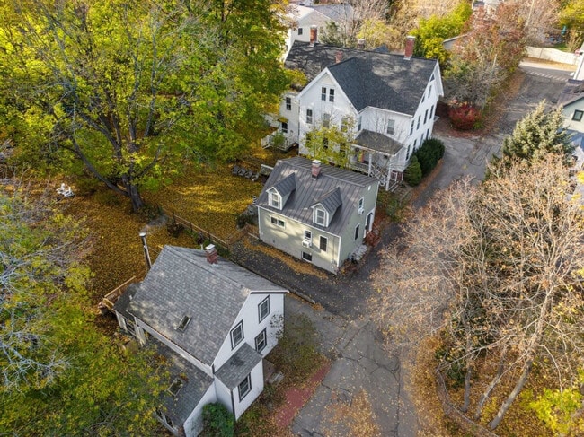 Building Photo - 78 Morning St