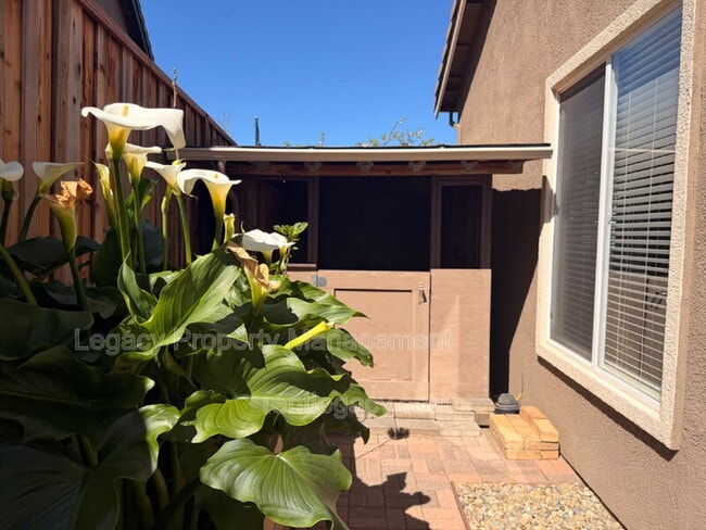 Building Photo - 4711 Summerset Dr