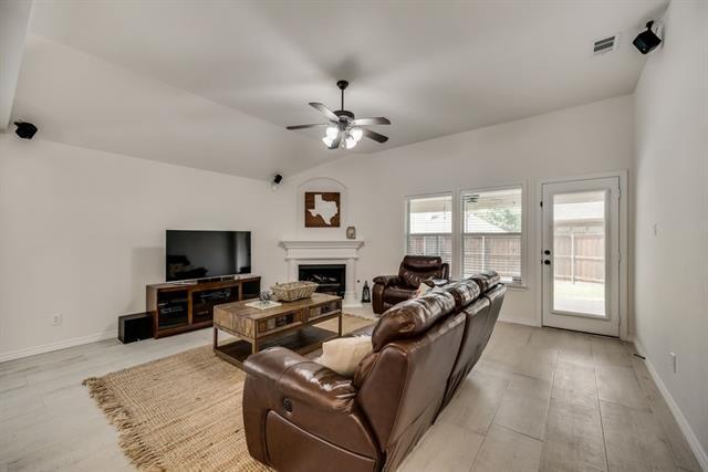Building Photo - 11554 Stephenville Dr