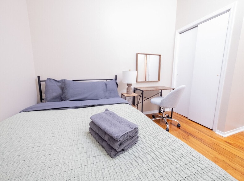 Building Photo - 125 La Salle St