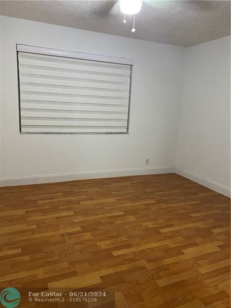 Building Photo - 401 SW 86th Ave