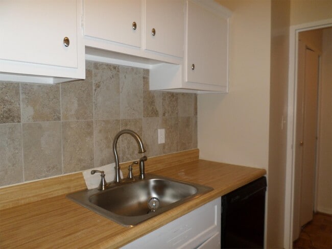 Building Photo - 4600 Connecticut Ave NW