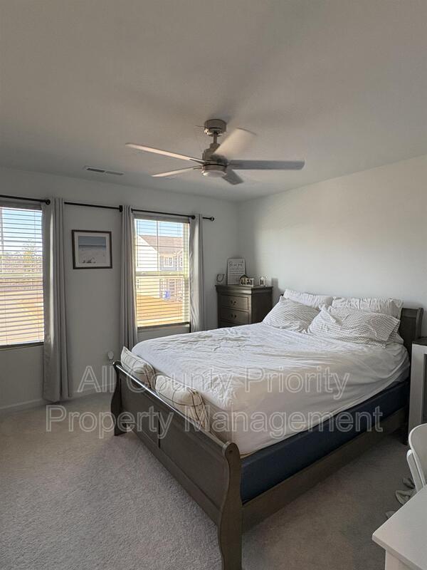 Building Photo - 154 S Finley Lndg Pkwy