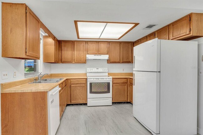 Building Photo - 6449 Eve St