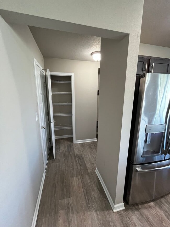 Building Photo - Now Leasing – Stylish 3-Bedroom Home in Bo...