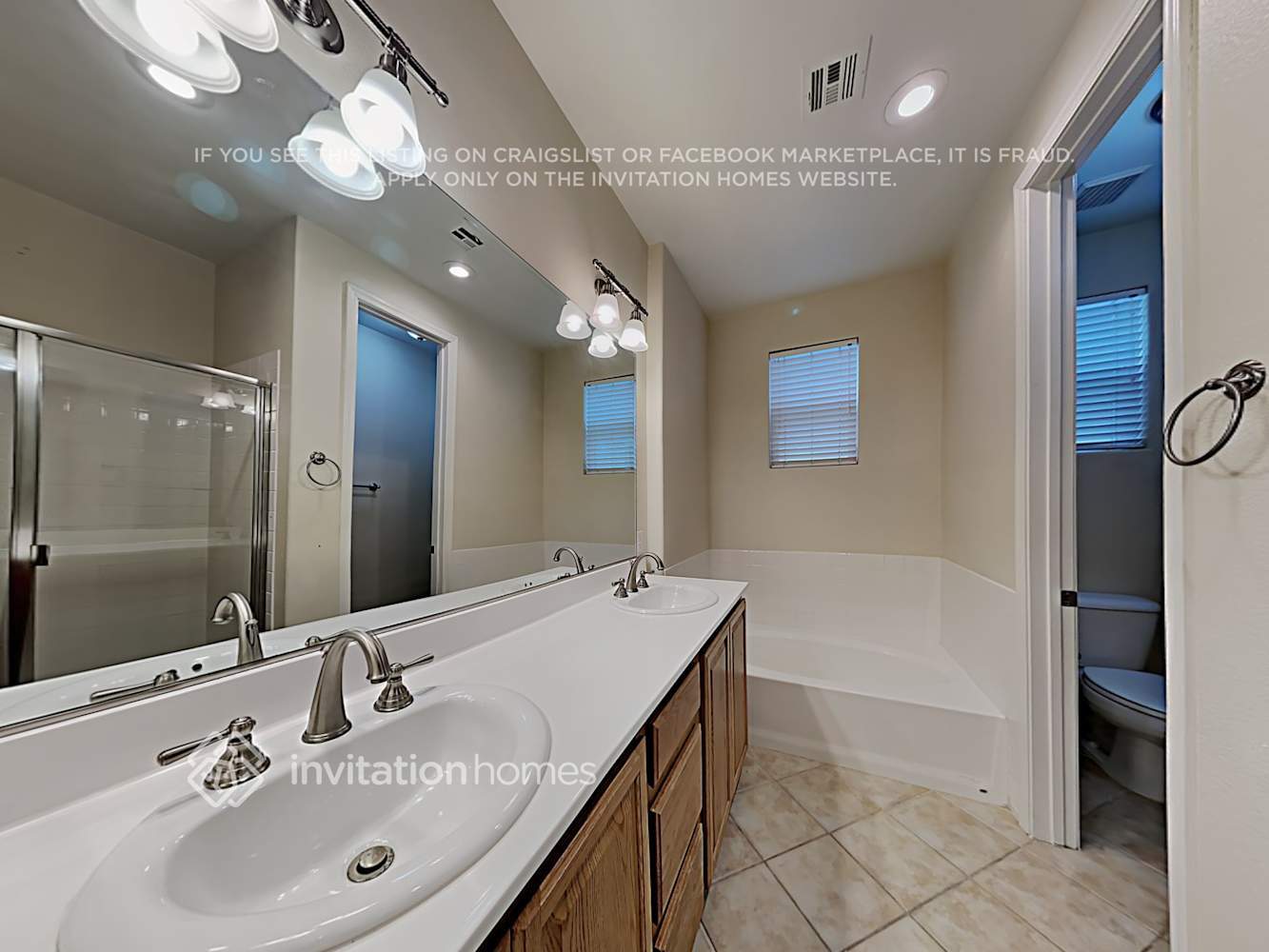 Building Photo - 765 Feather Ridge Dr