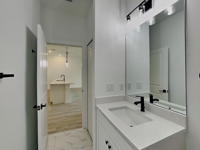 Building Photo - 4455 29th St SW