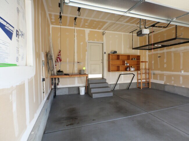 Building Photo - 7552 Lexi Loop