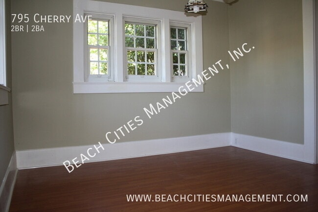 Building Photo - 795 Cherry Ave