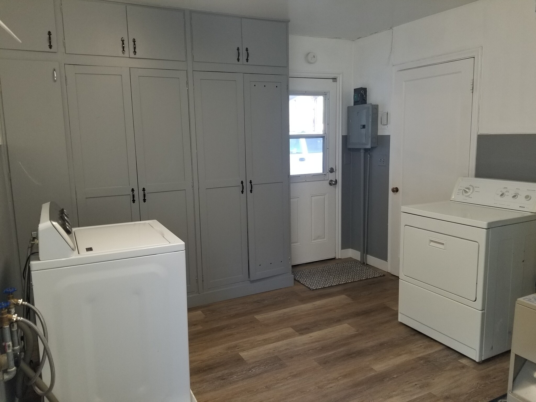 Tons of storage in mudroom - 170 N Harrison Blvd Main
