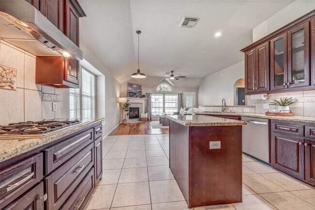 Building Photo - 22914 Cove Timbers Ct