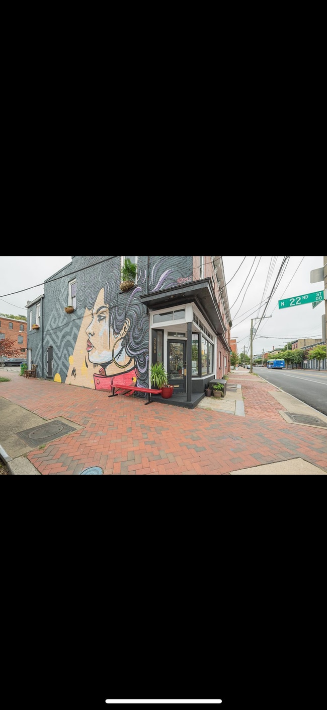 Primary Photo - 2200 E Main St