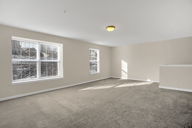 Building Photo - 5175 Winthrop Ave
