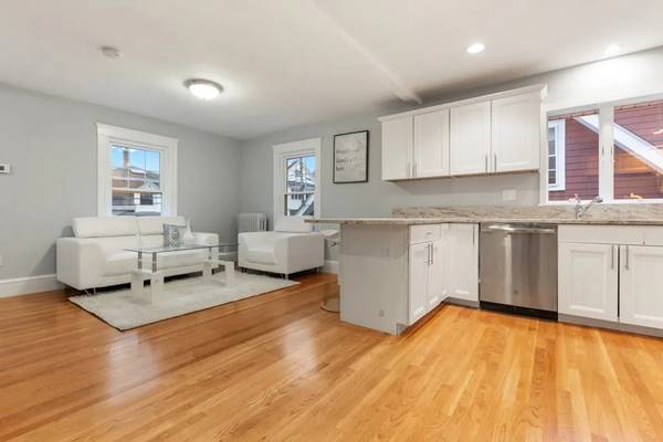 Building Photo - 23 Fessenden Rd