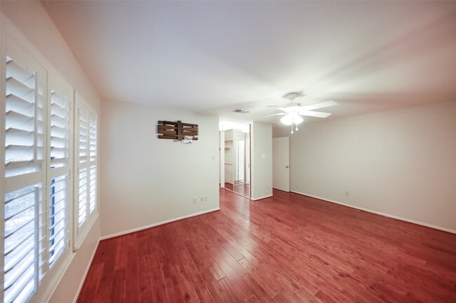 Building Photo - 70 Cokeberry Ct