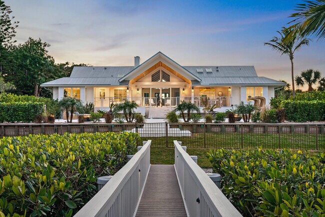 Building Photo - 116 S Sewalls Point Rd