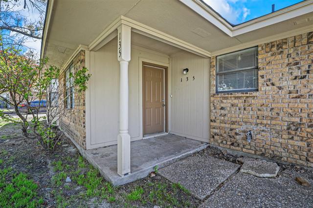 Building Photo - 135 Prairie Creek Cir