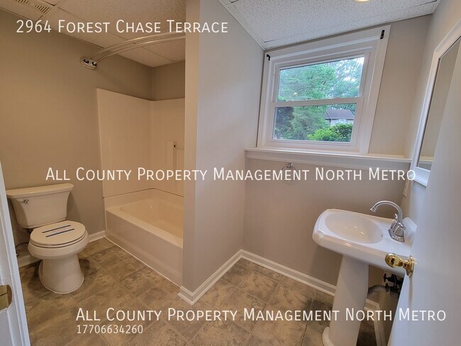 Building Photo - Updated 4BR/3BA in Lassiter High School Di...