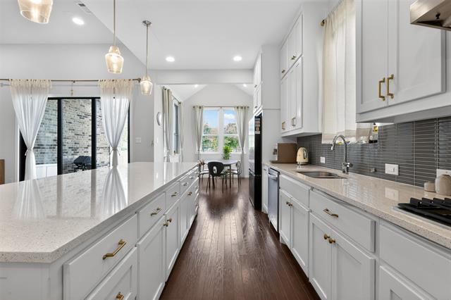 Building Photo - 8616 Bethpage Dr