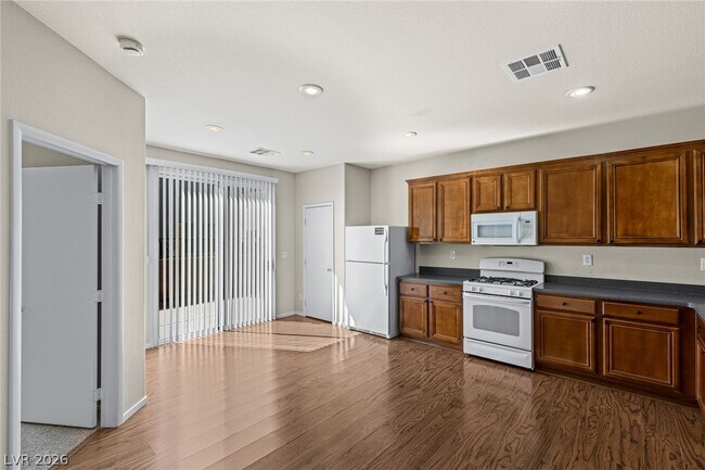 Building Photo - 719 Quayside Ct