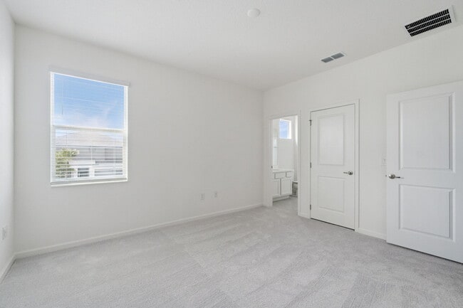 Building Photo - 4483 Monado Dr