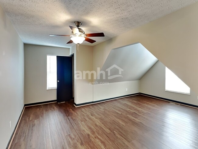 Building Photo - 595 Tall Oaks Dr
