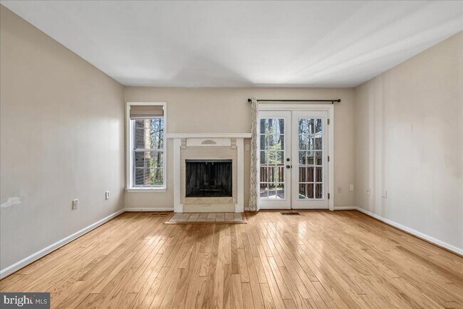 Building Photo - 2002 Derby Ridge Ln