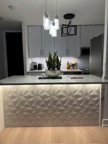 Building Photo - 535 N Michigan Ave