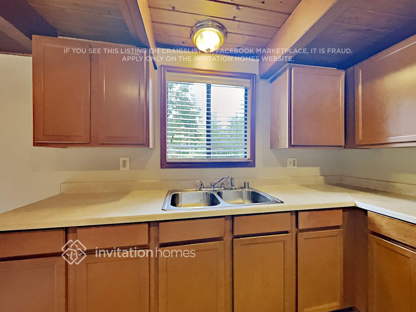 Building Photo - 2018 Tacoma Point Dr E