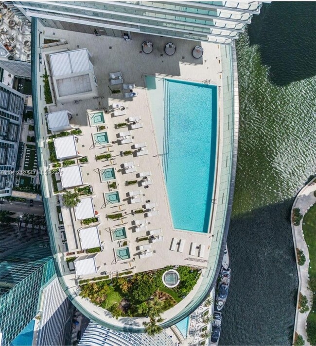 Building Photo - 300 Biscayne Blvd Way