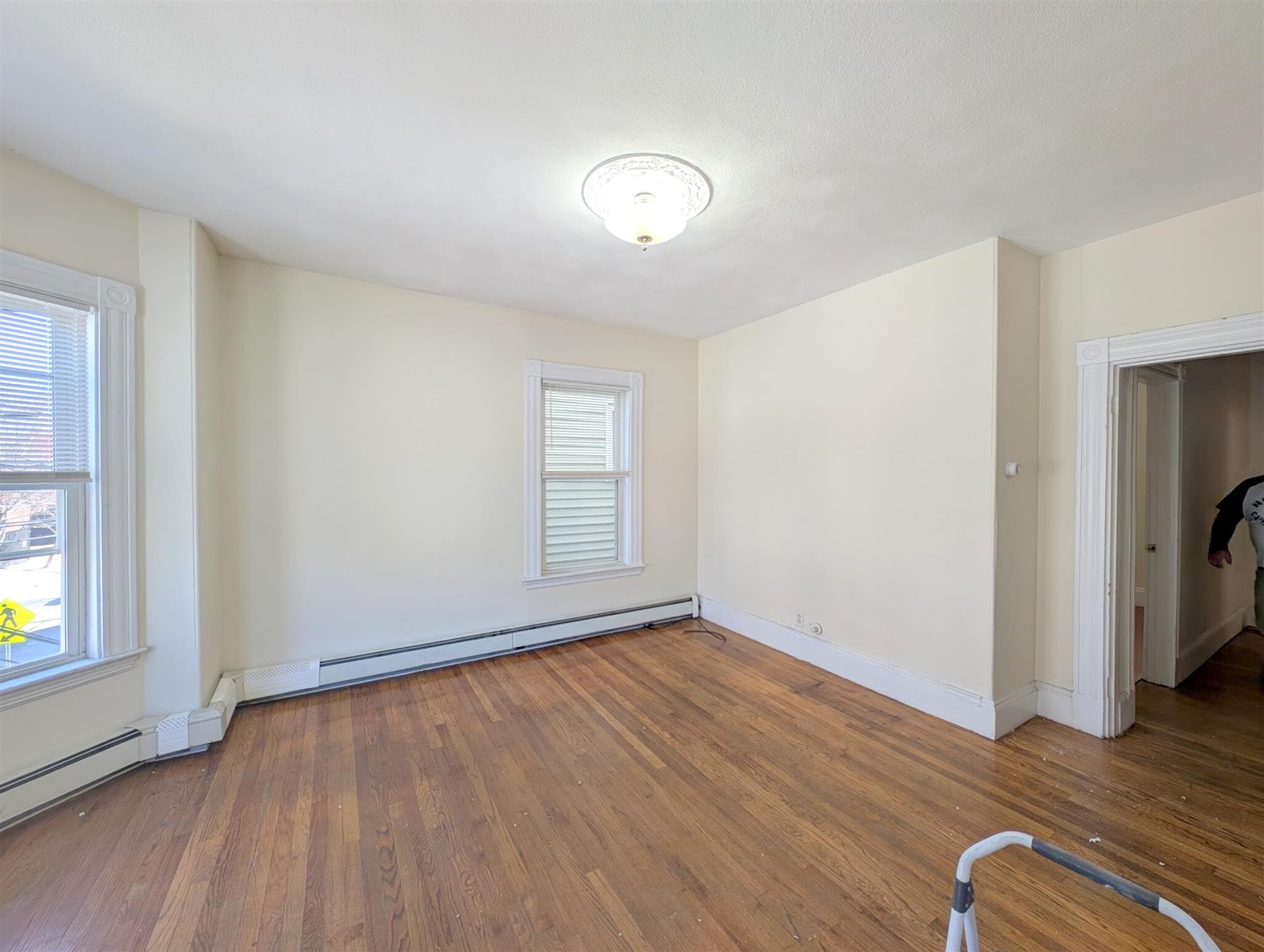 Building Photo - 393 Washington St