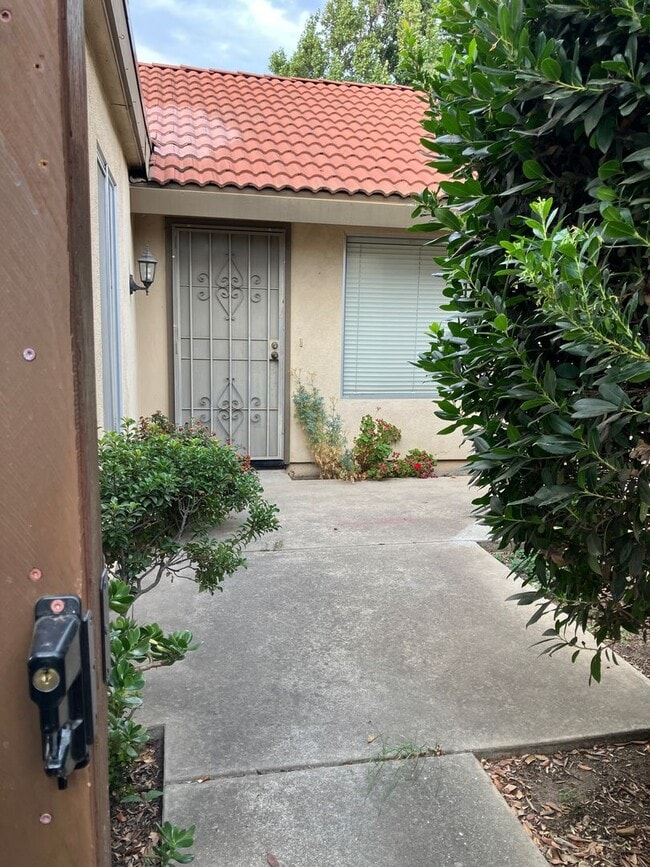 Building Photo - 3555 Fountain Way