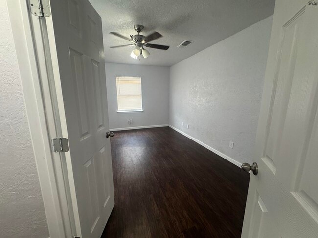 Building Photo - 4123 Beard Ave