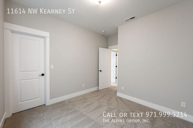 Building Photo - 11614 NW Kearney St