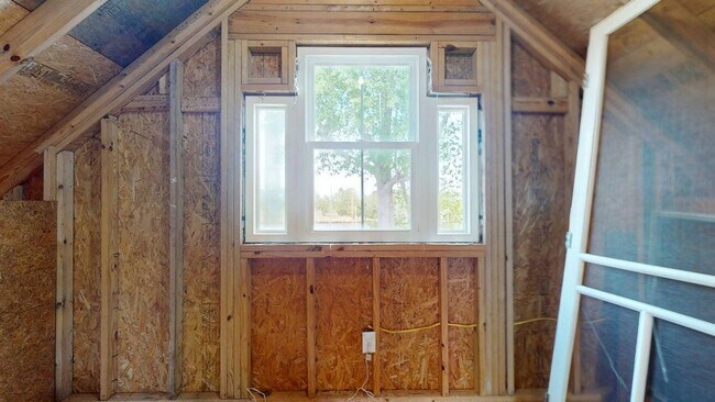 Building Photo - The Heart of Downtown