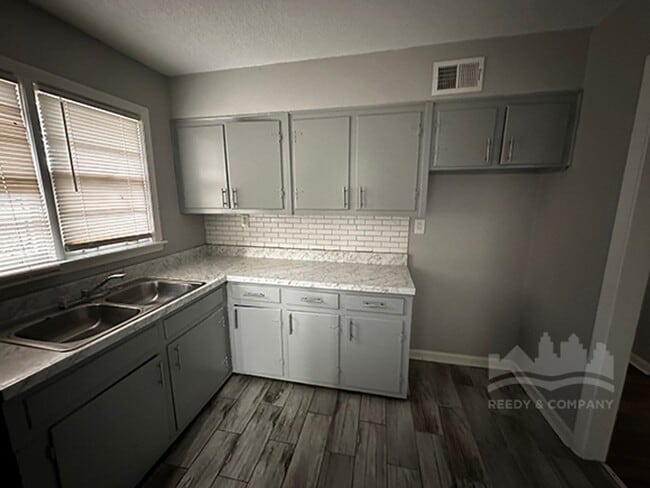 Building Photo - 3082 Overton Crossing St