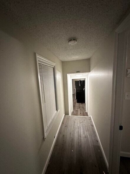 Hallway - 33 Sumner St