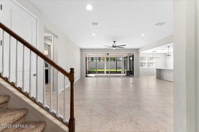 Building Photo - 154 Palisade Dr